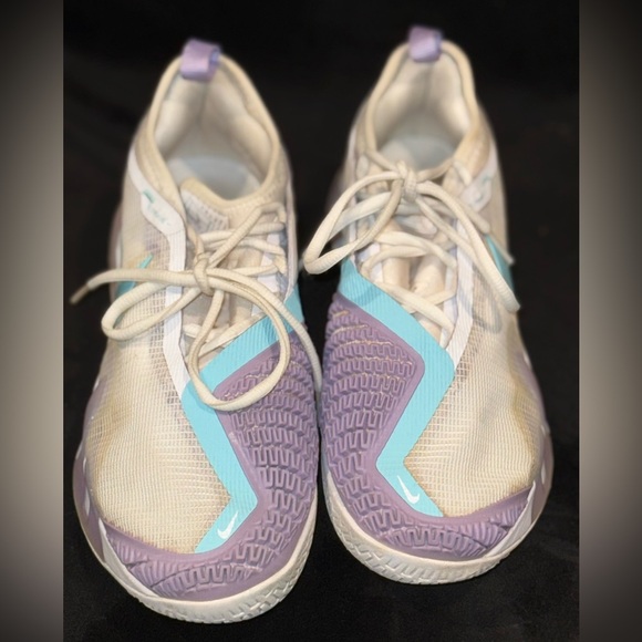 Nike Purple and Blue Athletic Shoes with Iridescent Design - Picture 11 of 12